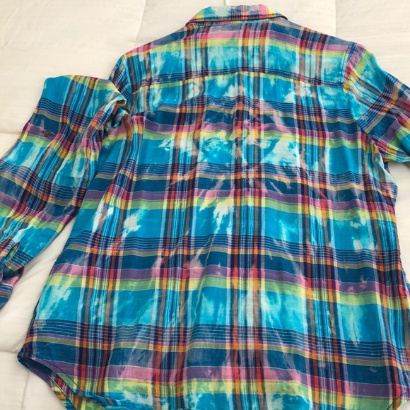 Day trip brand shirt. - Picture 4 of 4